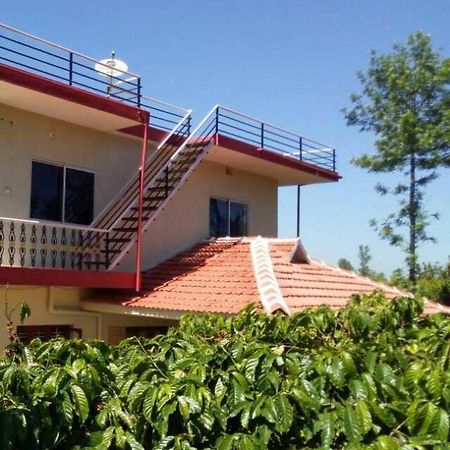 Nithin Homestay, Private 3Bedrooms House,Madikeri Extérieur photo