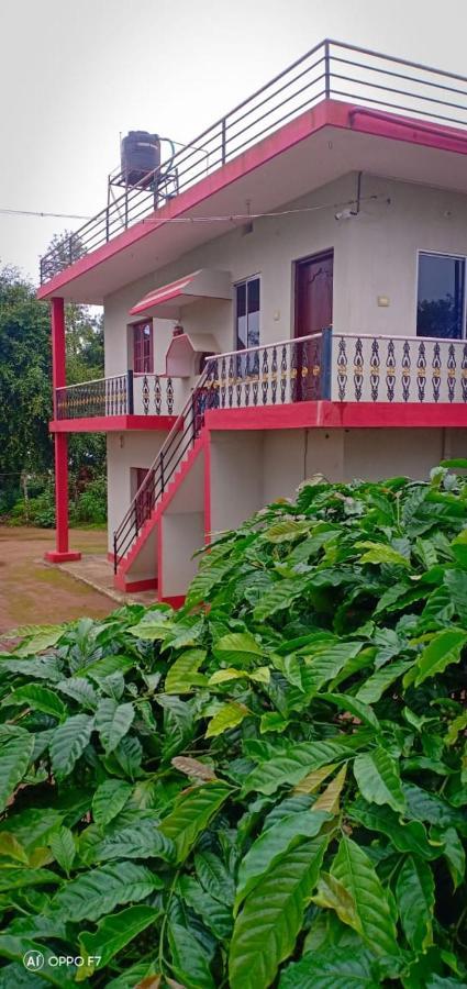 Nithin Homestay, Private 3Bedrooms House,Madikeri Extérieur photo